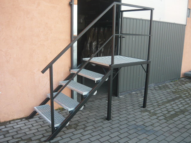 OCELOVÉ SCHODY